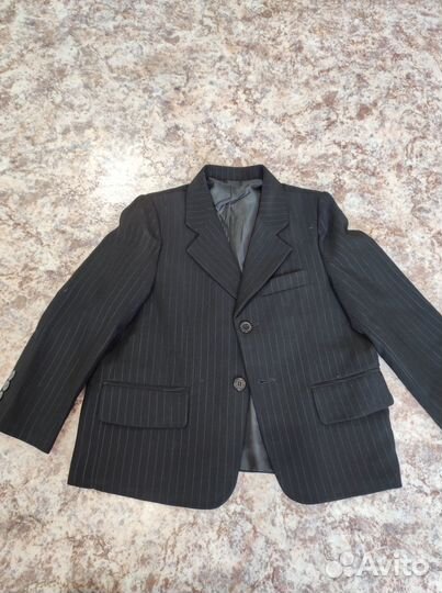 Продам костюм тройка на мальчика