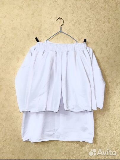 Костюм женский новый