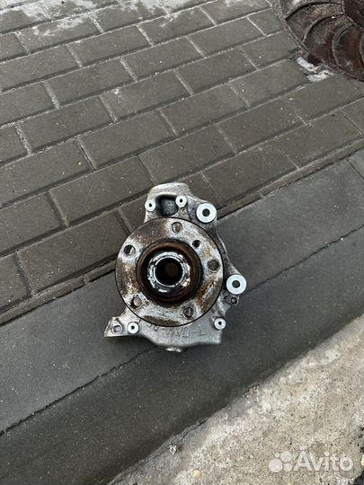 Кулак поворотный bmw f30 xi