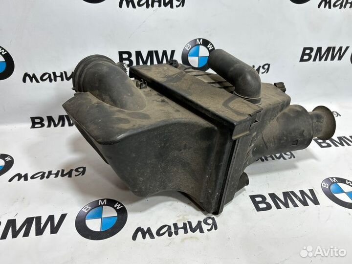 Корпус воздушного фильтра Bmw 5 E39 M52B28TU 1999