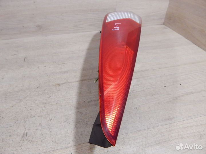 Фонарь задний правый Ford Mondeo 3