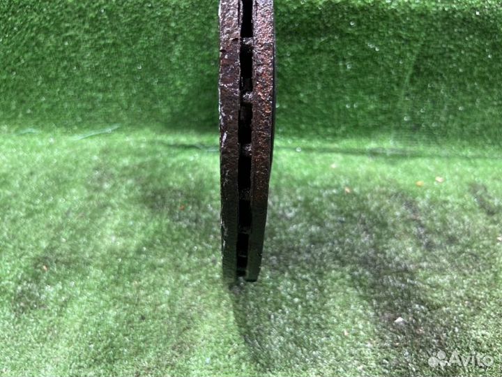 Диск тормозной передний Volkswagen Polo седан 1