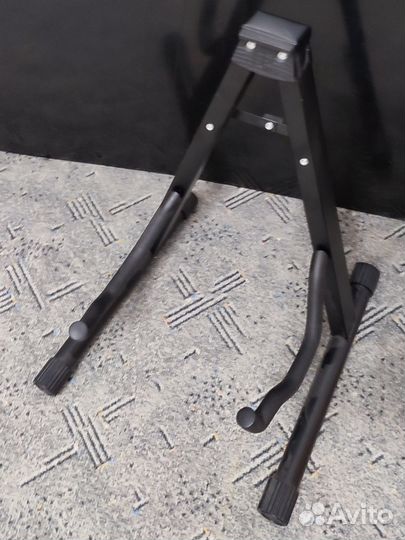 Держатель для гитары