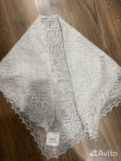 Пуховый платок паутинка