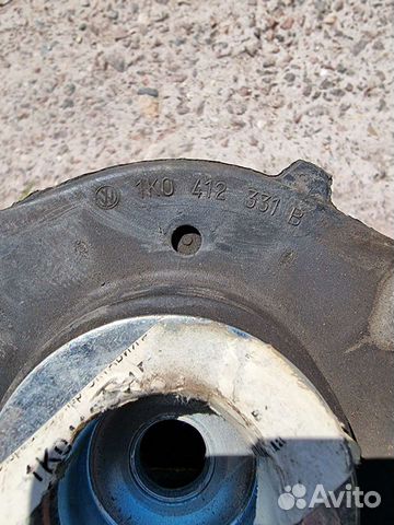 Опоры передних стоек VAG 1K0412331B