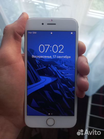 Телефон iPhone 6s