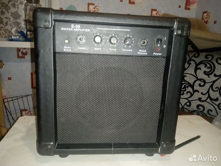 Комбоусилитель для электрогитары 15 watt