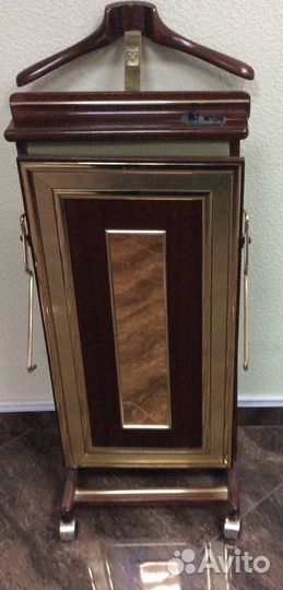 Гладилка, вешалка