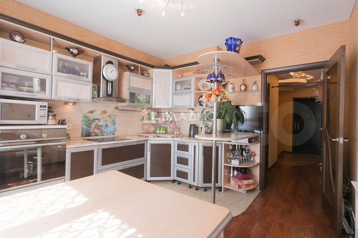 4-к. квартира, 107,9 м², 7/10 эт.