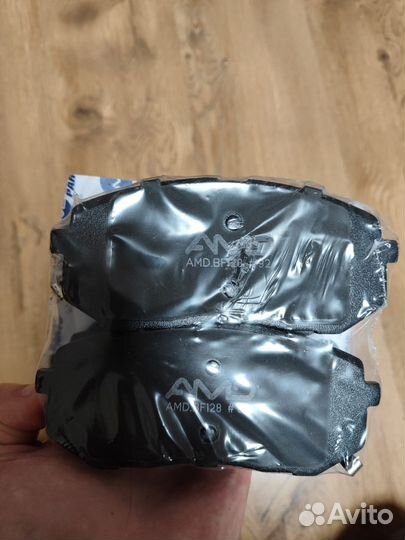 Тормозные колодки Kia Sportage 3/ Hyundai ix 35