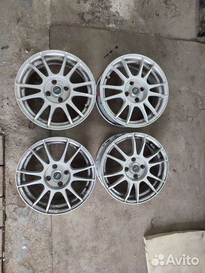 Диски r15 4 100 почти новые