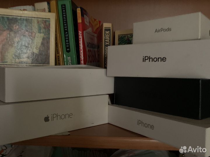 Коробка от iPhone