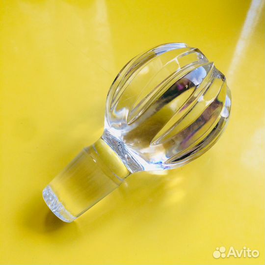 Крышка от графина и кухонные принадлежности