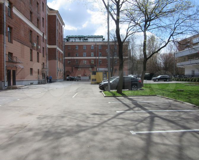 Торговая площадь, 239.4 м²