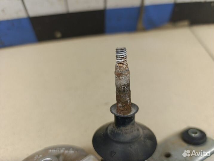 Б/У Б/У Моторчик стеклоочистителя задний