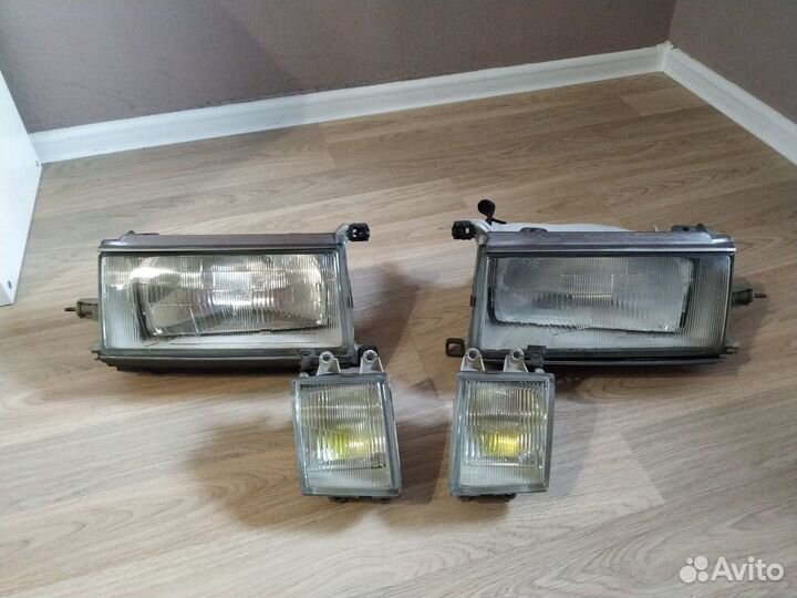 Фары Toyota Mark2 GX71