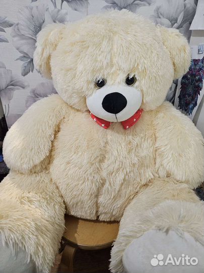 Плюшевый медведь