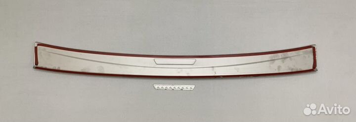 Накладка на бампер Toyota Prius Alpha 2011-2021