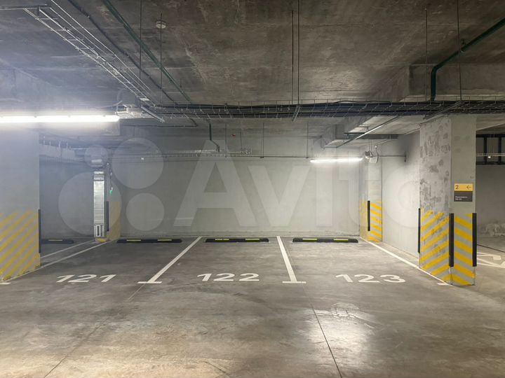 Машиноместо, 14 м²