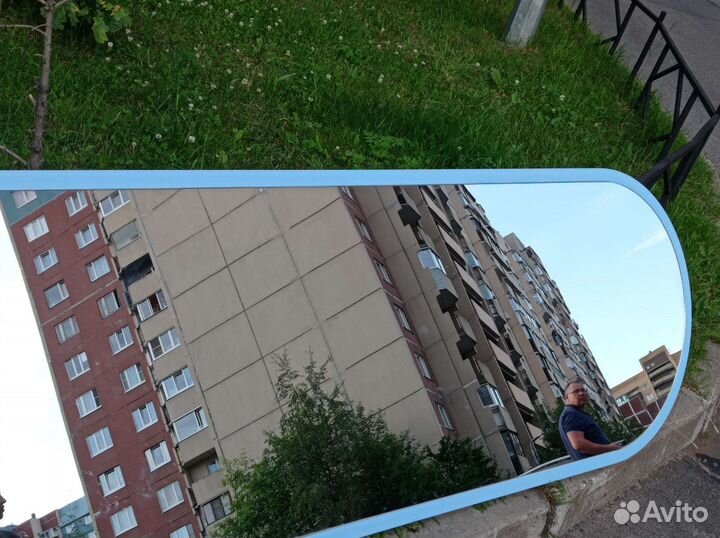 Зеркало настенное в раме бу