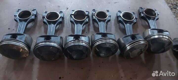 Поршень Шатун на Mercedes m119