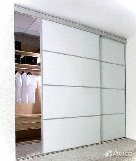 Стеклянная перегородка