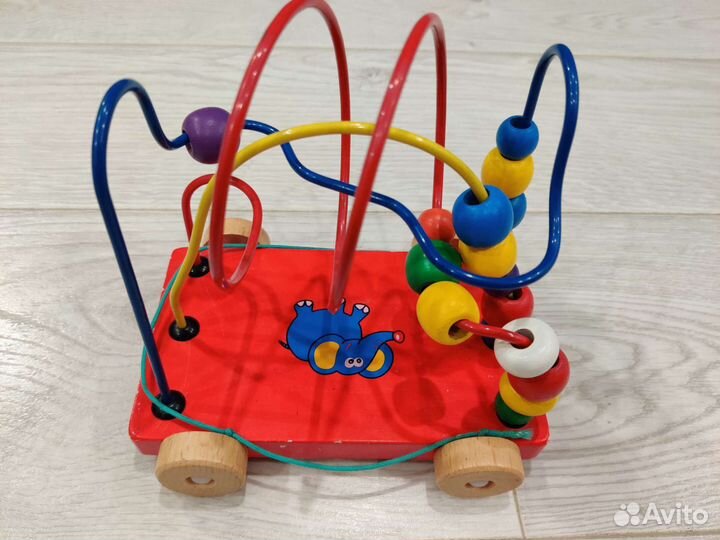 Развивающие игрушки для малышей