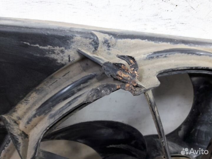 Диффузор радиатора Renault Logan 1 2004-2016