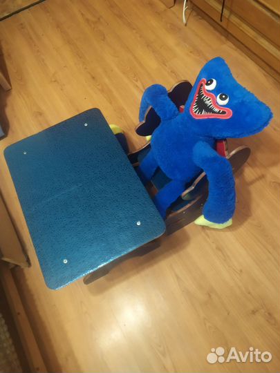 Детский стол и стул