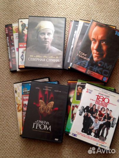 DVD плеер BBK с видеофильмами