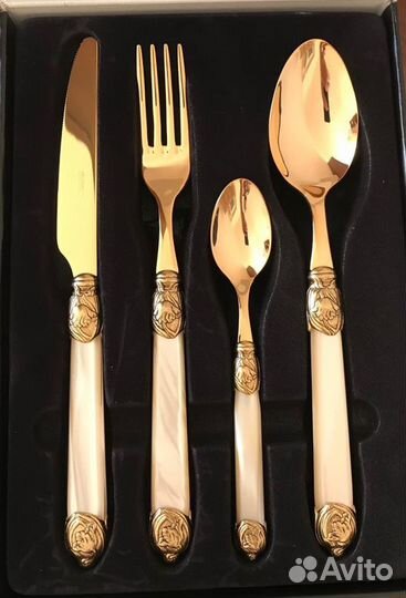 Набор столовых приборов