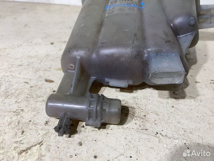 Бачок расширительный Audi A4 B8 2007-2015 седан