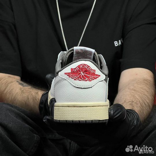 Кроссовки Nike Air Jordan 1