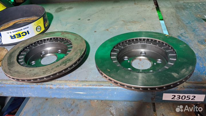 Тормозные диски передние 2 шт toyota RAV 4 I