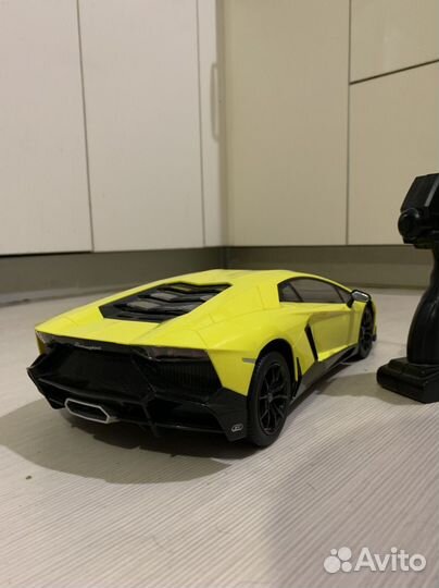 Машина на пульте управления