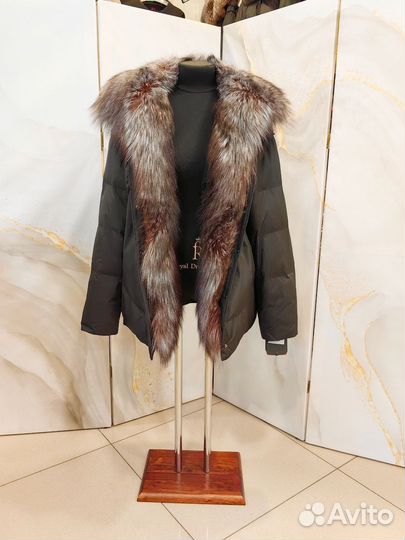 Пуховик с натуральным мехом