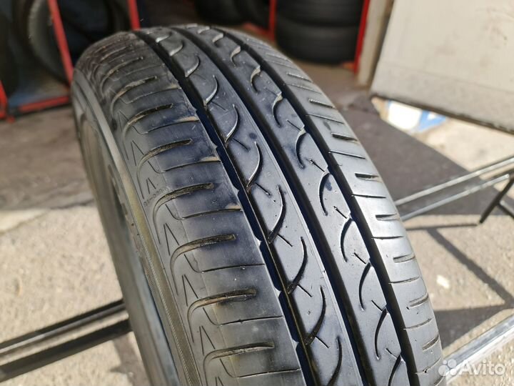 Yokohama BluEarth AE01 185/65 R15