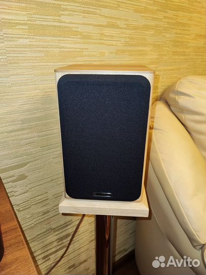 Полочная акустика Monitor Audio Bronze BX1