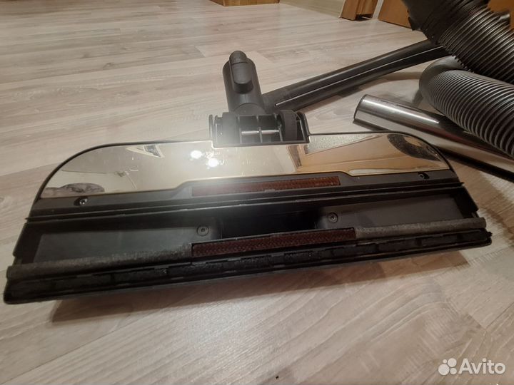 Пылесос miele classic c1