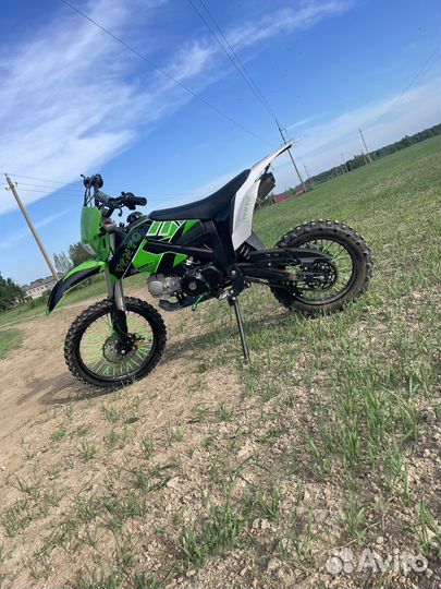 Продаю питбайк vento kxd 17/14