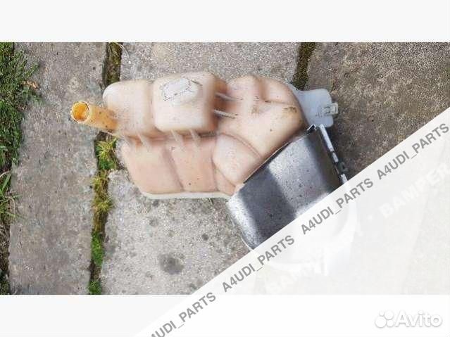 Расширительный бачок Audi A4 8E0121405