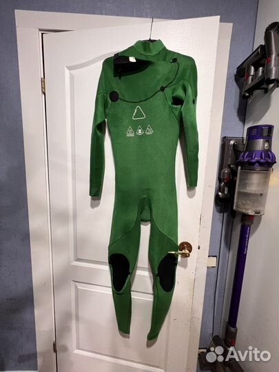 Гидрокостюм доя вейкборда follow s