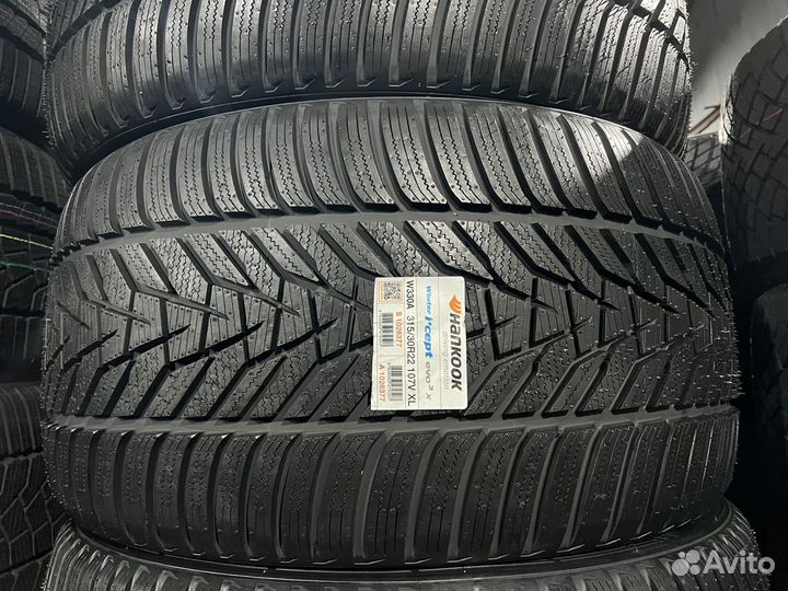 Hankook Winter I'Cept Evo 3 X W330A 285/35 R22 и 315/30 R22 106V