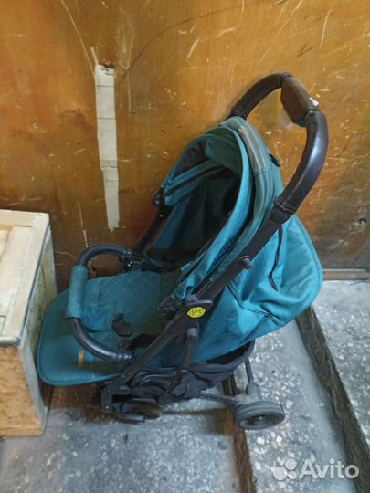 Коляска с люлькой