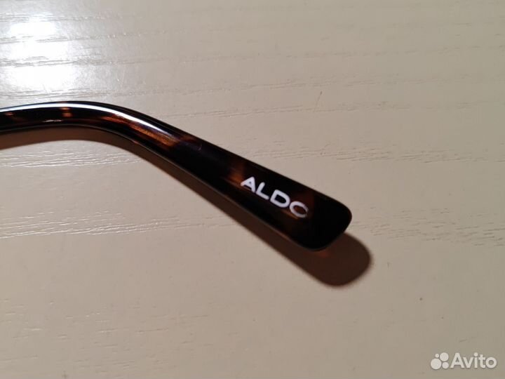 Солнцезащитные очки Aldo