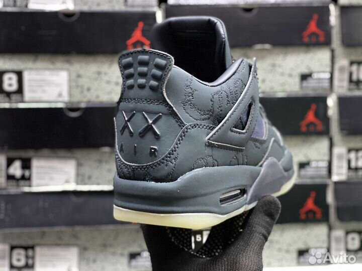 Кроссовки Kaws x Nike Air Jordan 4 Retro