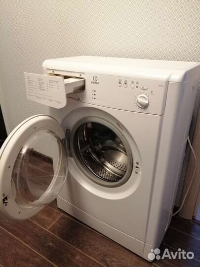 Стиральная машина indesit