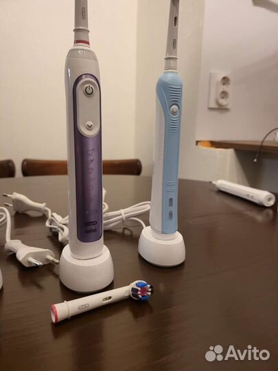 Электрическая зубная щетка