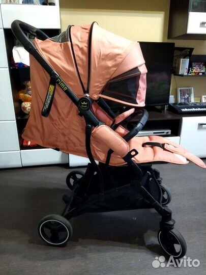 Прогулочная коляска
