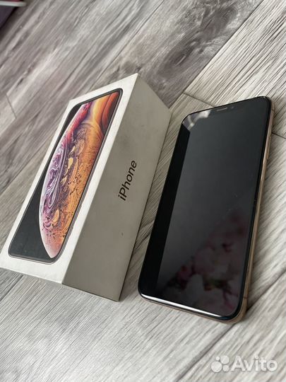 iPhone Xs, 64 ГБ